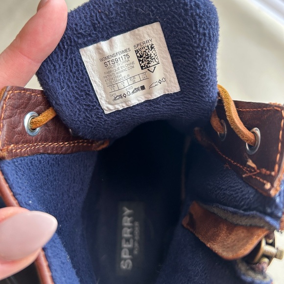 ***SOLD*** Sperry Duck Boots - Picture 4 of 5